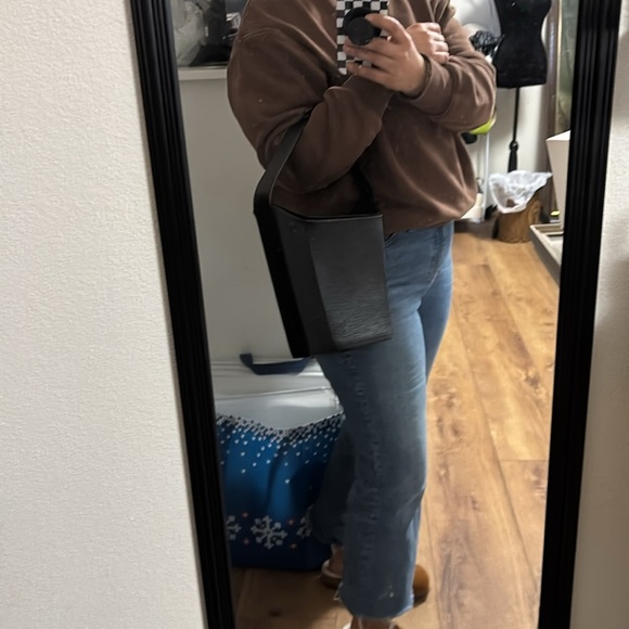 LV Sac Seau - Picture 15 of 15